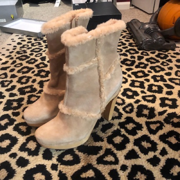 Diane von Furstenberg boots - Picture 2 of 5